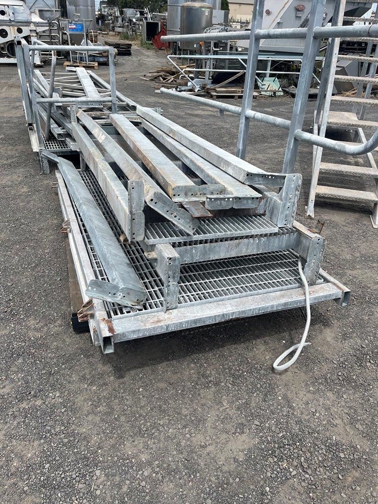 Steel platform with stairs fa maker