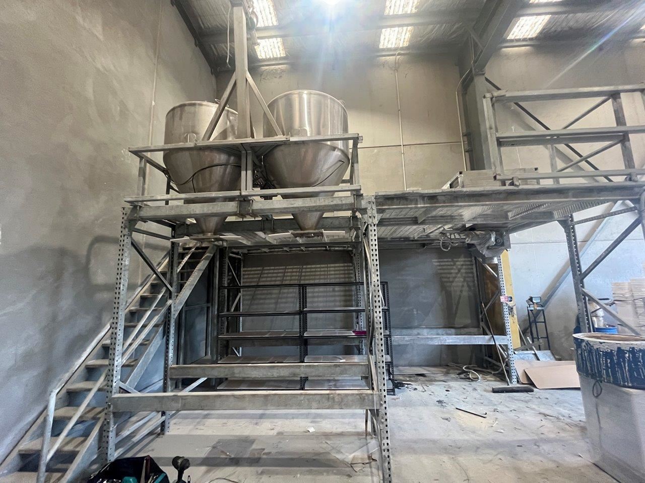 Steel platform with stairs fa maker